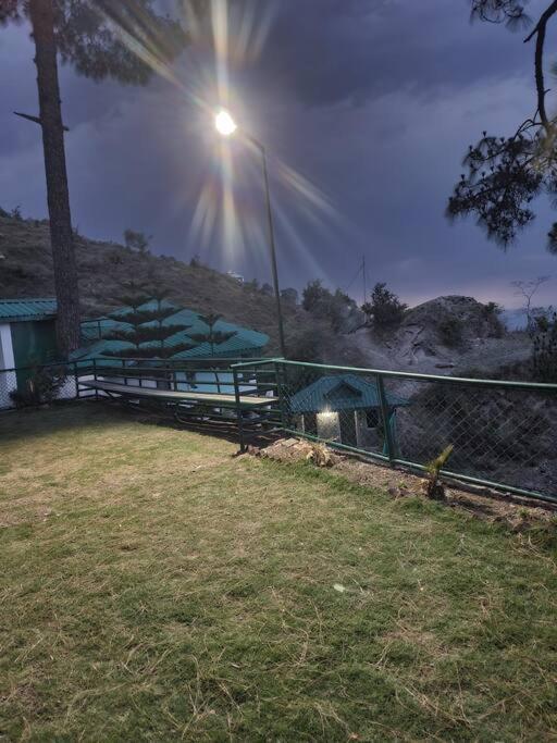 Kasauli Cascade A Cheerfull 4 Bedroom Challet Exterior foto